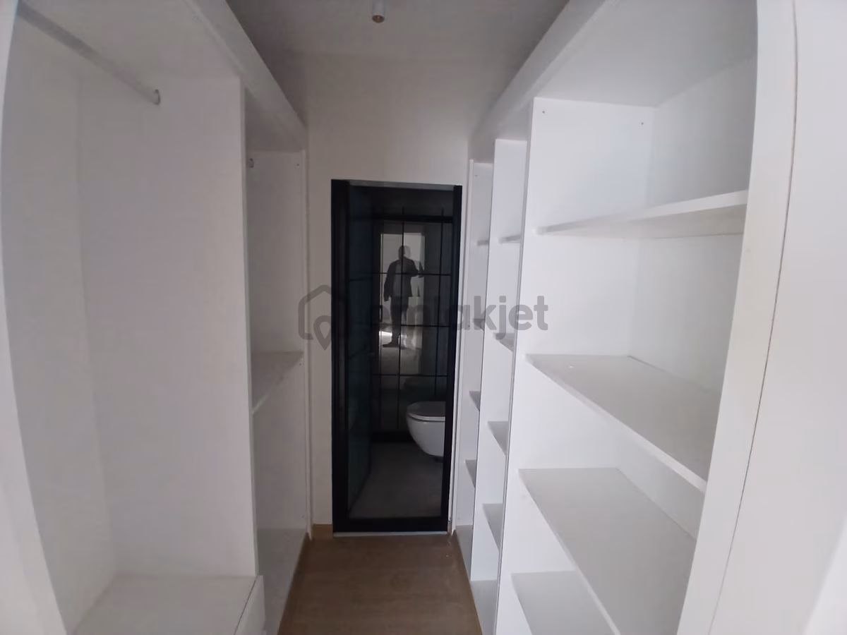 Arakat Ön Cephe 140 Metre Kiralık 3+1 Daire - 14