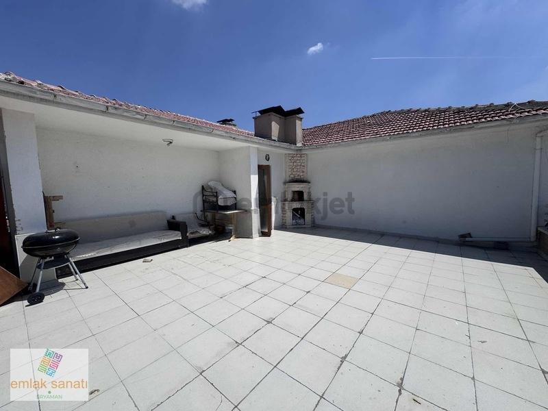 Acillll 1544 Cadde De Teraslı Satılık 5+1 Dubleks - 24