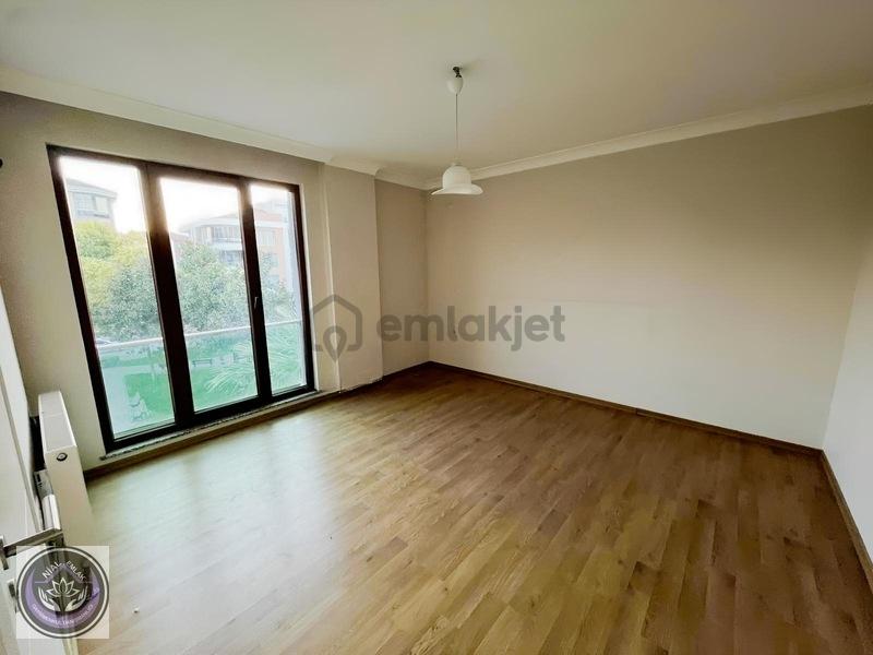 Balıkesir Savaştepe Cadde Üzeri Kiralık 3+1 Daire - 24