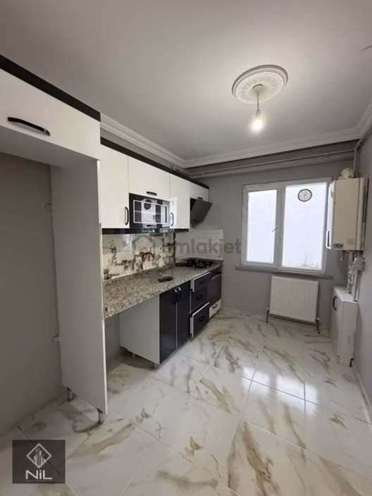 Kiralık Ön Cephe 2+1 Yüksek Giriş - 9