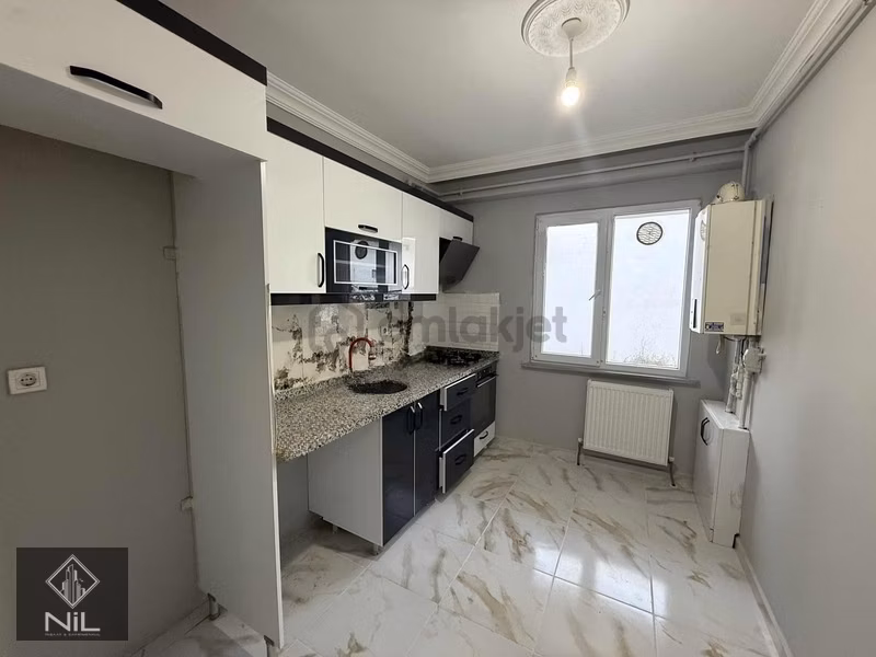Kiralık Ön Cephe 2+1 Yüksek Giriş - 10