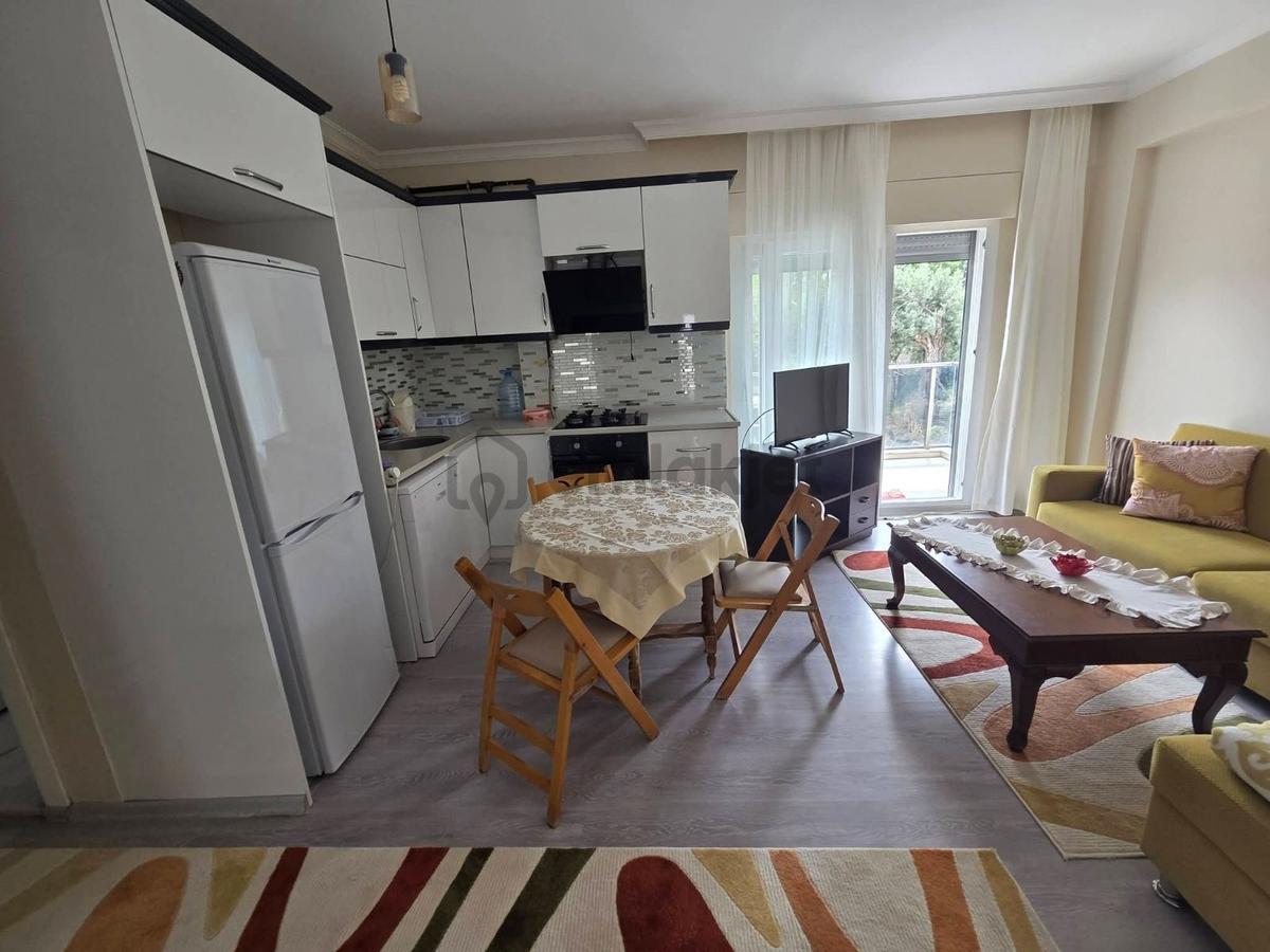 Yenifoça'da Full Eşyalı Doğalgazlı Kiralık Ara Kat 2+1 Daire - 15