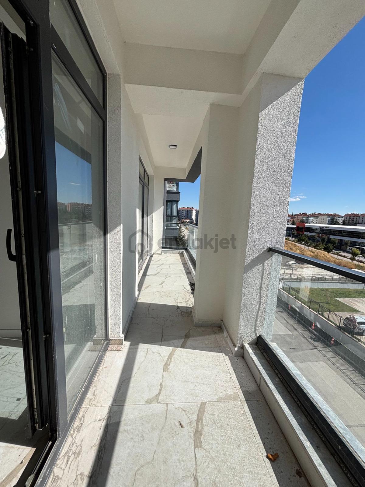 Estorıa'dan Çankaya Mahallesi'nde Site İçinde 3+1 Daire - 13