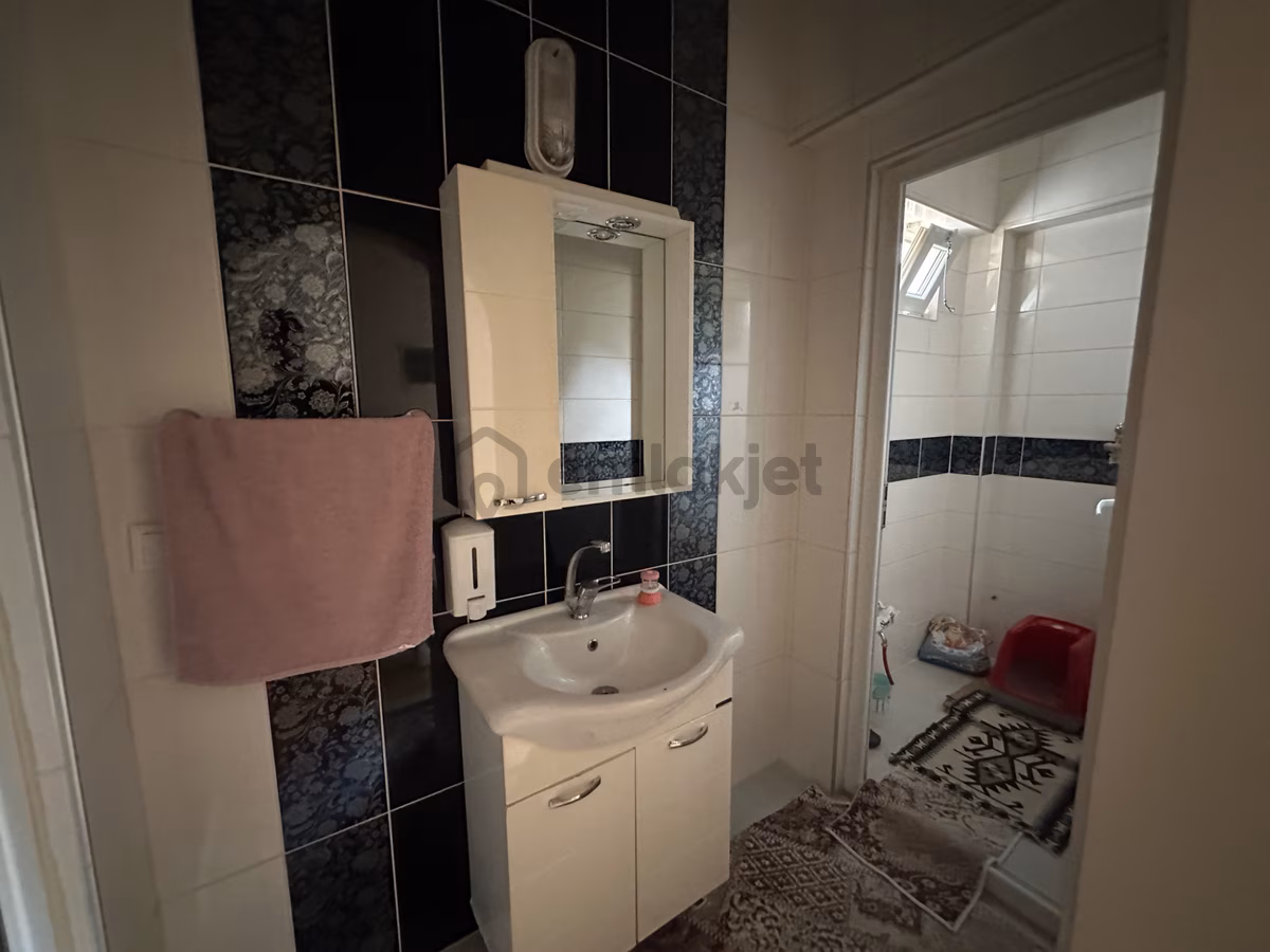 Isparta Işıkkent Mahallesi'nde Satılık 4 Katlı Müstakil Villa - 10