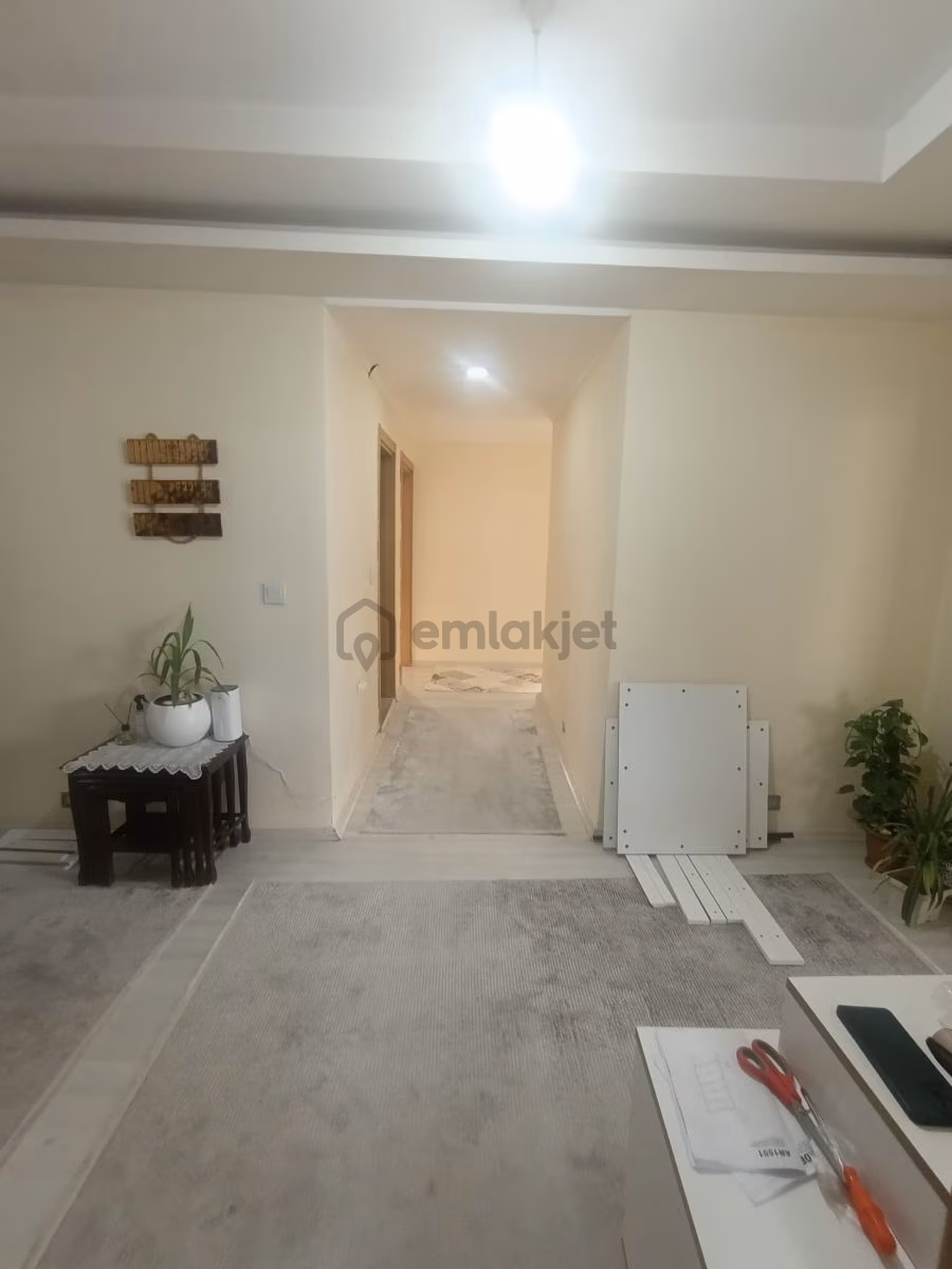Satılık 3+1 Arakat Daire Cadde Üstü Pegout Bayi Karşısı - 11