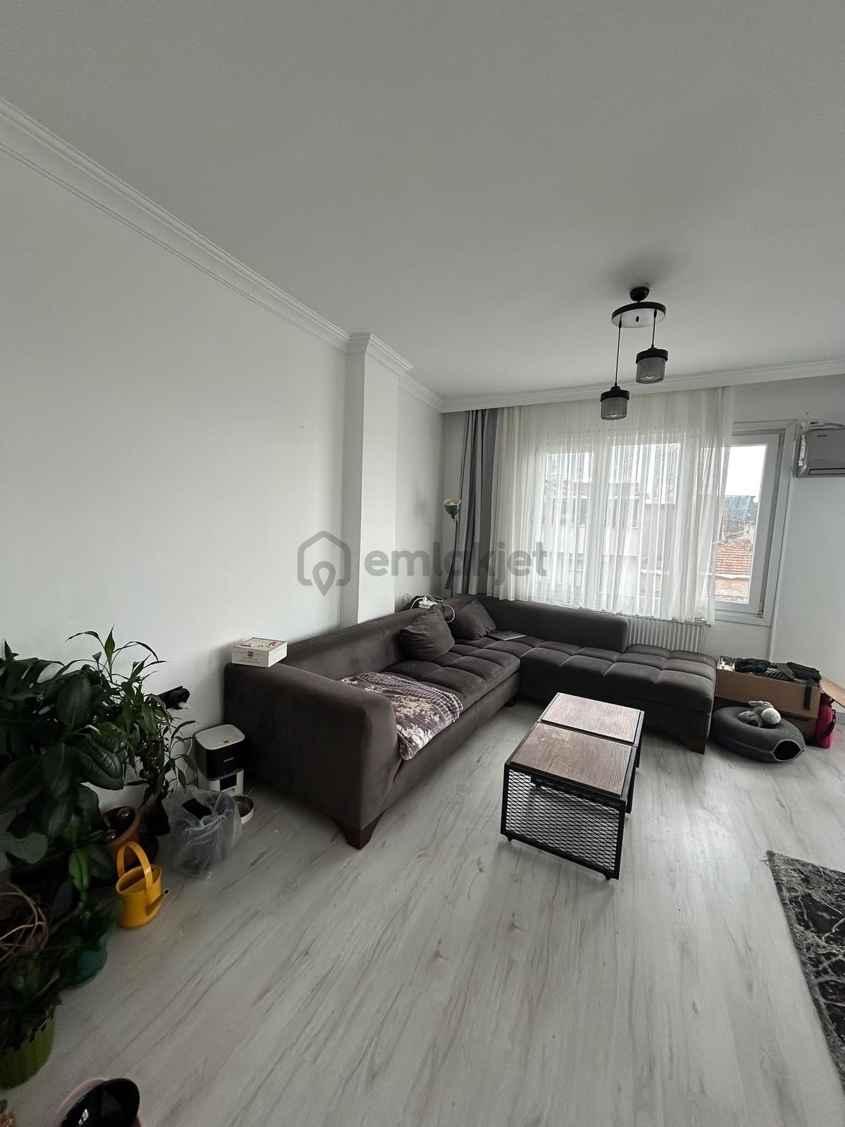 Üsküdar Merkezde Ferah Manzaralı Full Eşyalı - 26