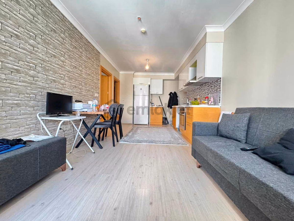 Maltepe Zümrütevlerde Marmaroom Site İçerisinde 1+1 8. Kat - 9