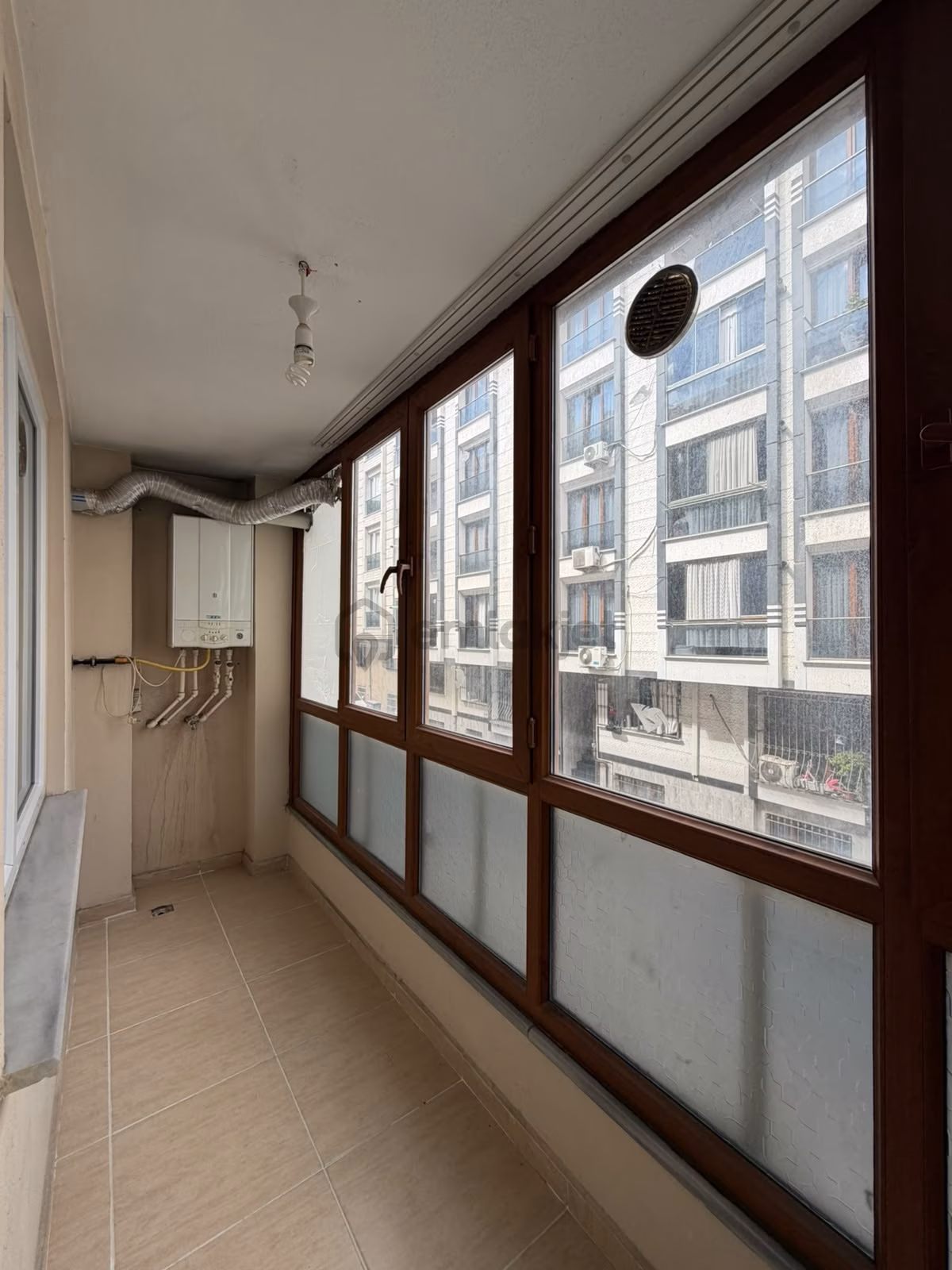 Tek Daire Üzeri Aile Binasında Büyük M2 2+1 Daire - 6