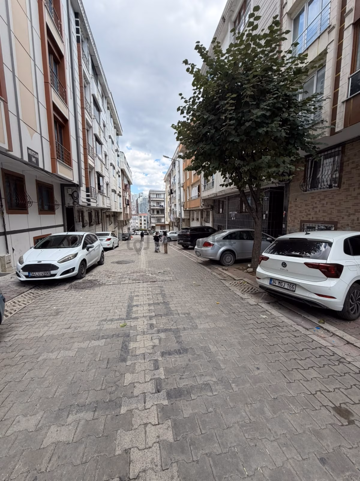 Tek Daire Üzeri Aile Binasında Büyük M2 2+1 Daire - 15