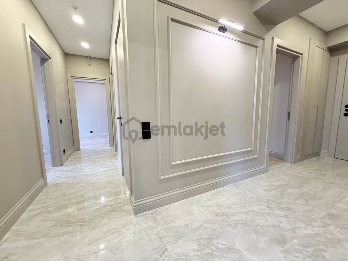 Suadiye'de Adalar Manzaralı 16. Kat Satılık 3+1 Daire - 18