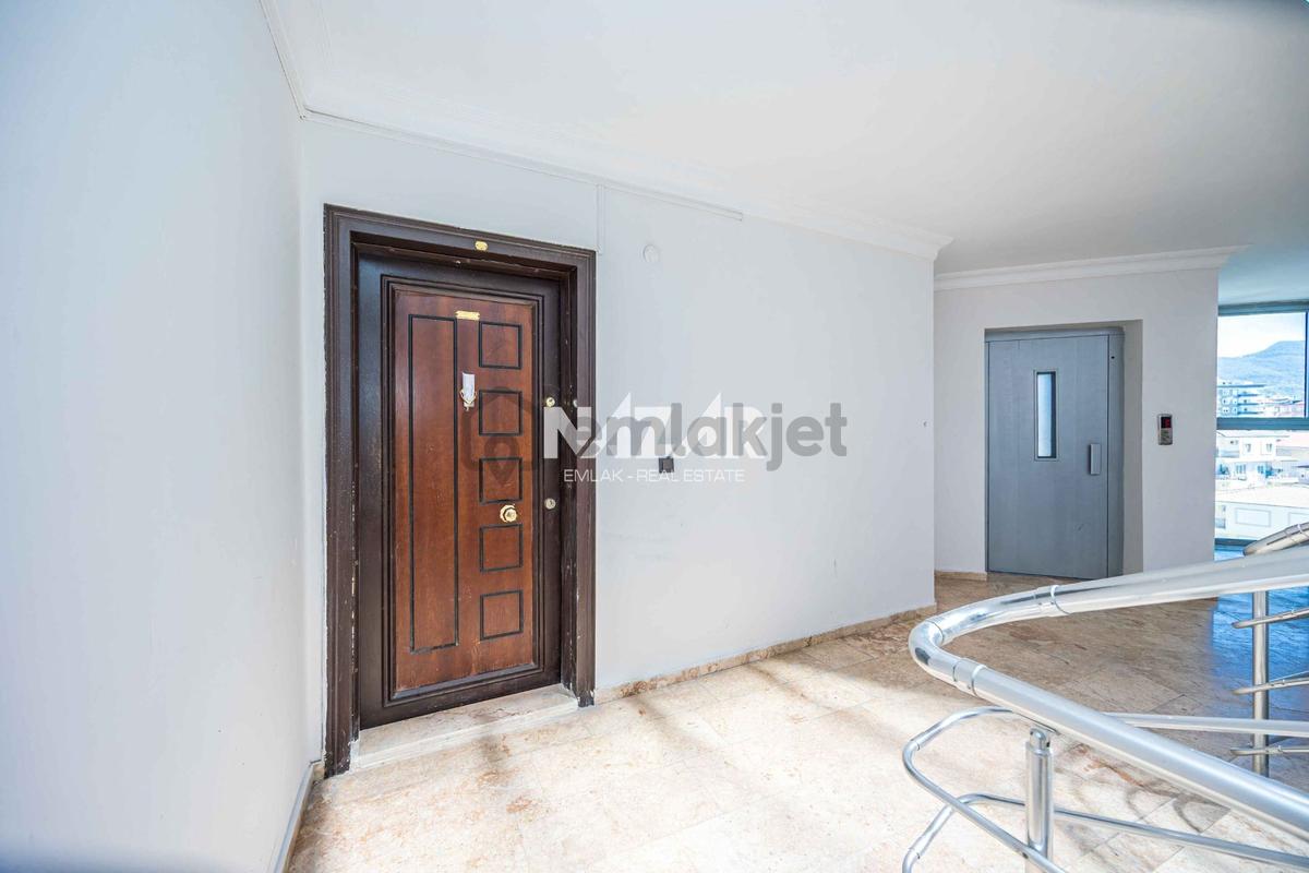 Alanya Cikcilli’de Satılık 4+1 Dubleks Daire - 200 M2 - 13