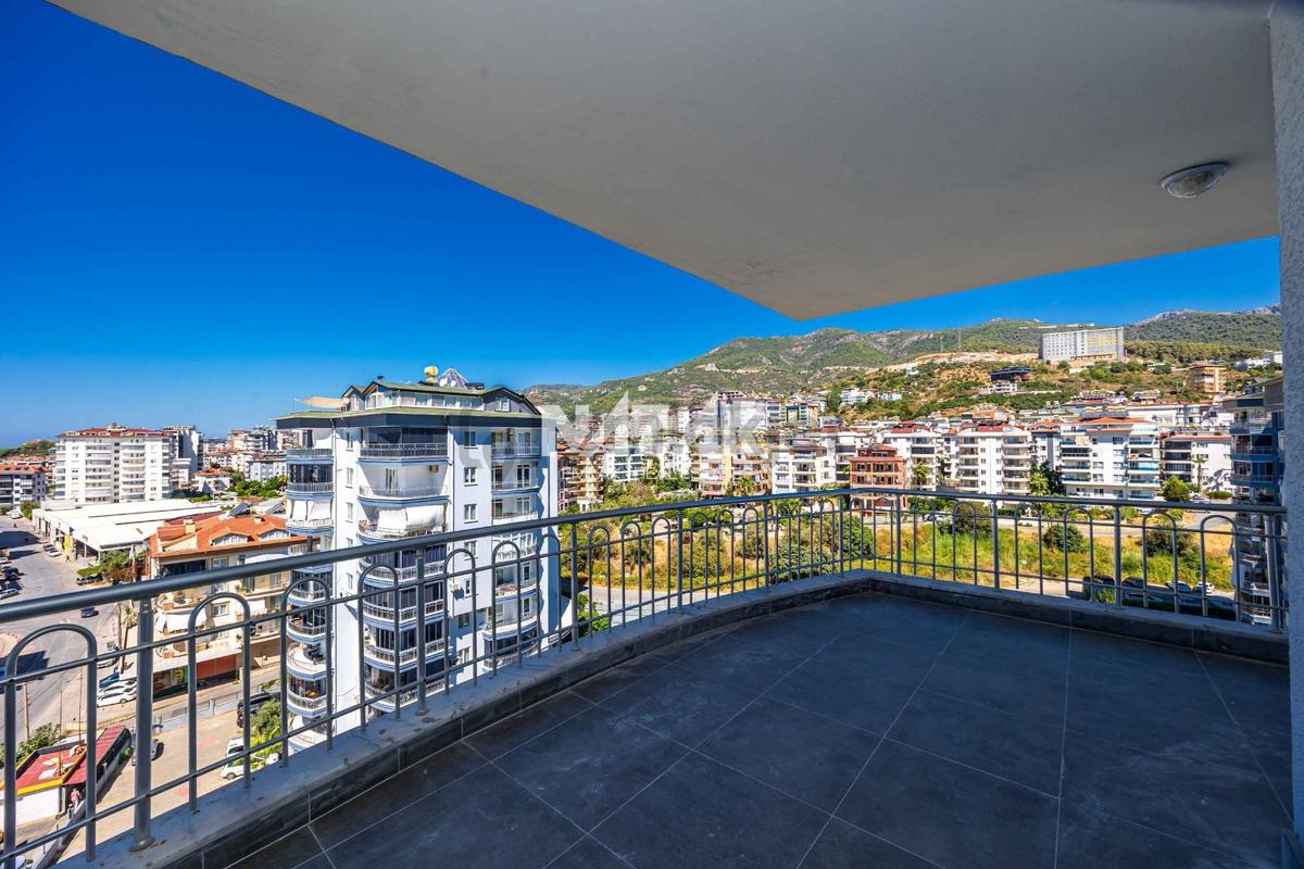 Alanya Cikcilli’de Satılık 4+1 Dubleks Daire - 200 M2 - 17