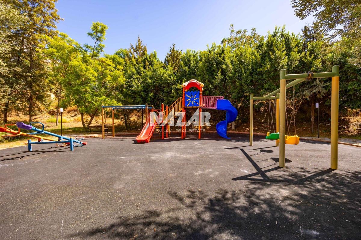 Alanya Cikcilli’de Satılık 4+1 Dubleks Daire - 200 M2 - 10