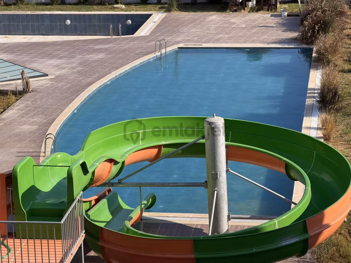 Altıntaş'ta Harika Lokasyonda Kapali Otoparklı Sitede 2+1 - 14