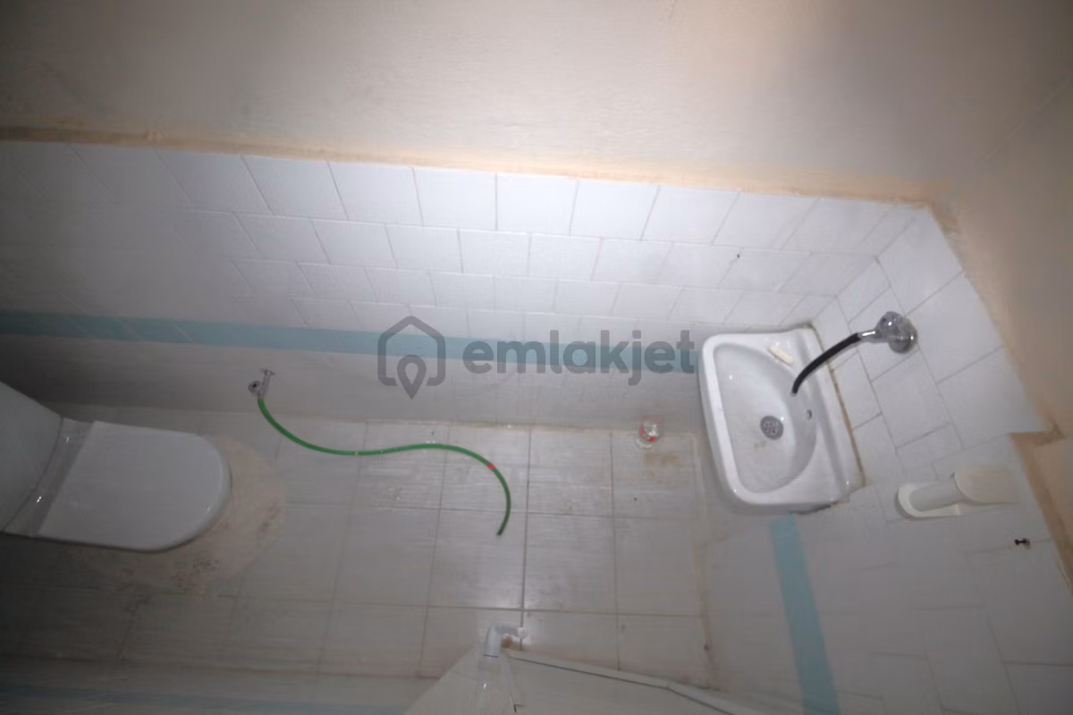 Retro’dan Vatan Bilgisayar Civarı Doğalgazlı Kiralık 2+1 - 8