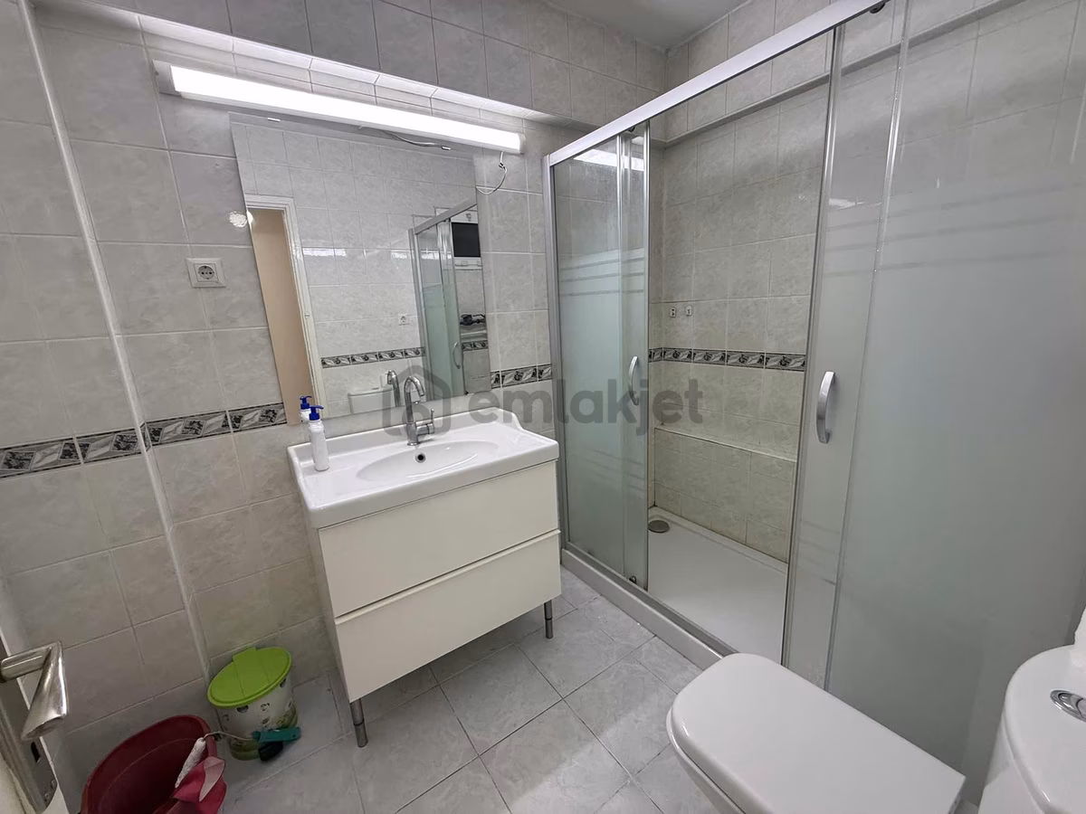 Bornova Merkezde 3+1 Eşyalı Kiralık Daire - 15