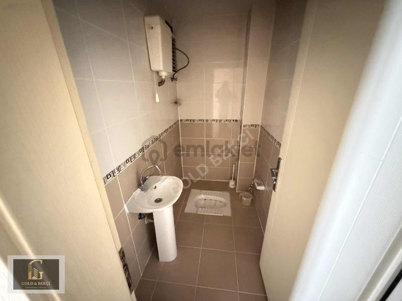 Çatmaca'da 3+1 Anayol Kenarı 130m² Kiralık Daire - 16