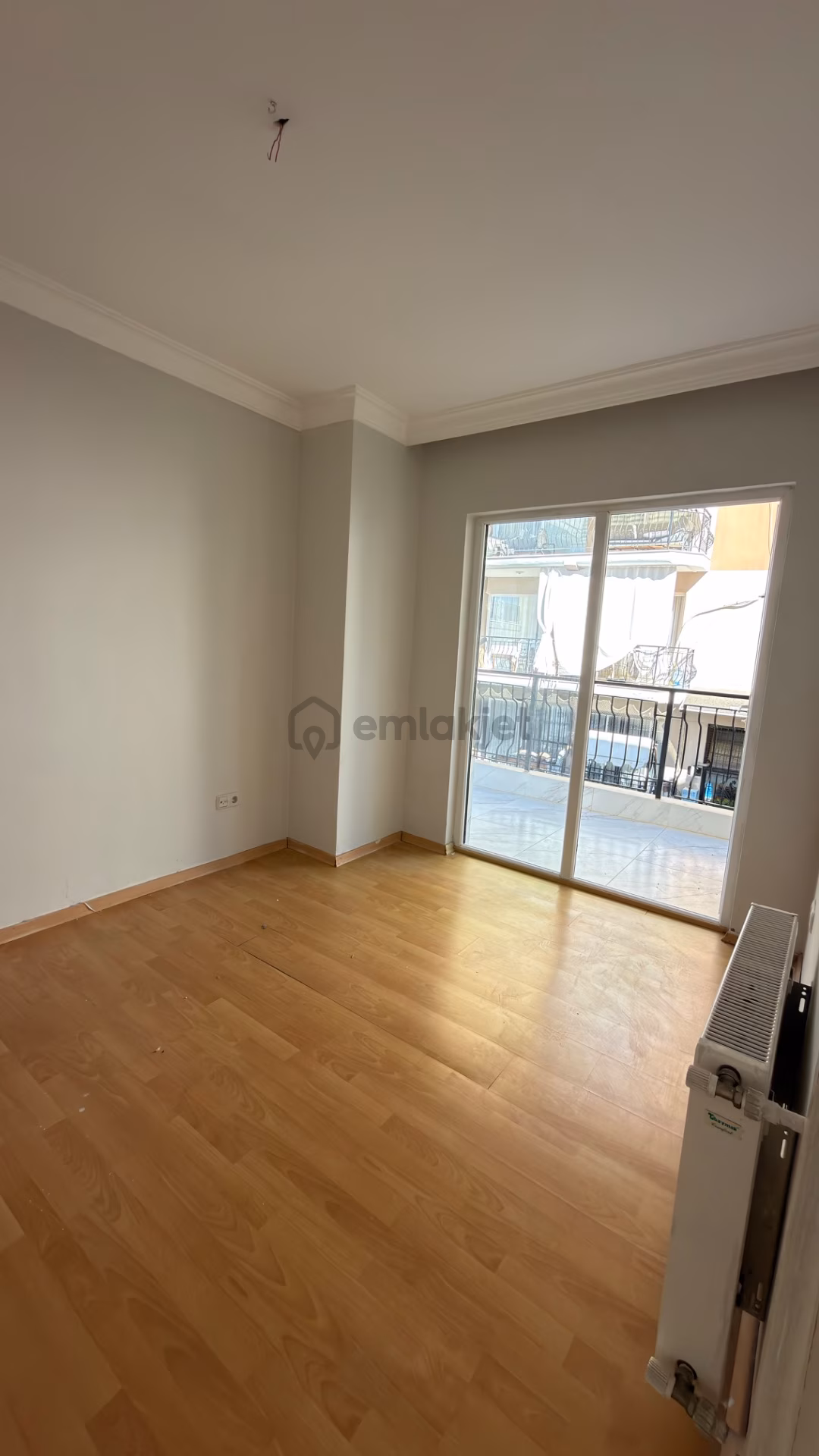 Kuşadası Ege Mahallesinde Havuzlu Sitede 3+1 Ara Kat Daire - 19