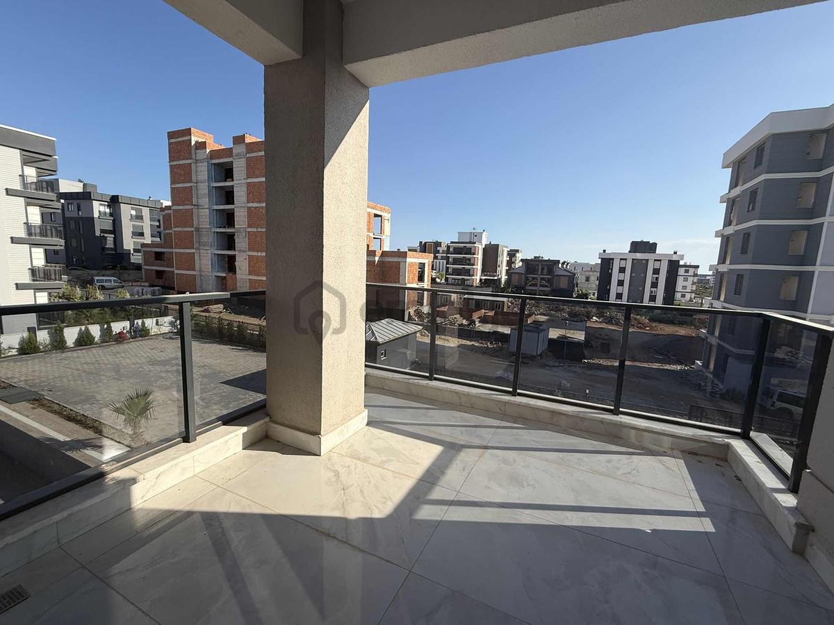 Altıntaşta Havuz Cepheli, Güneydoğu Cephe Satılık Ara Kat Daire - 23