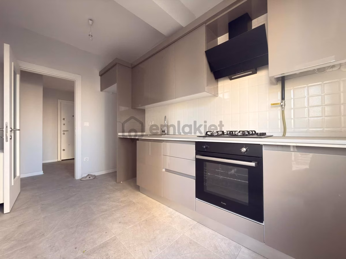 Focus Emlak - Pendik Çamçeşme'de Site İçinde Satılık 2+1 Daire - 12