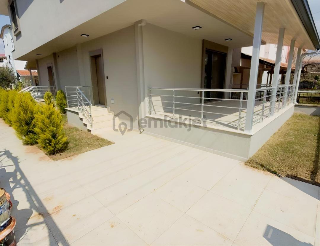 Seferihisar /doğanbey'de Denize Yürüme Mesafesi 2+1 Villa!! - 10