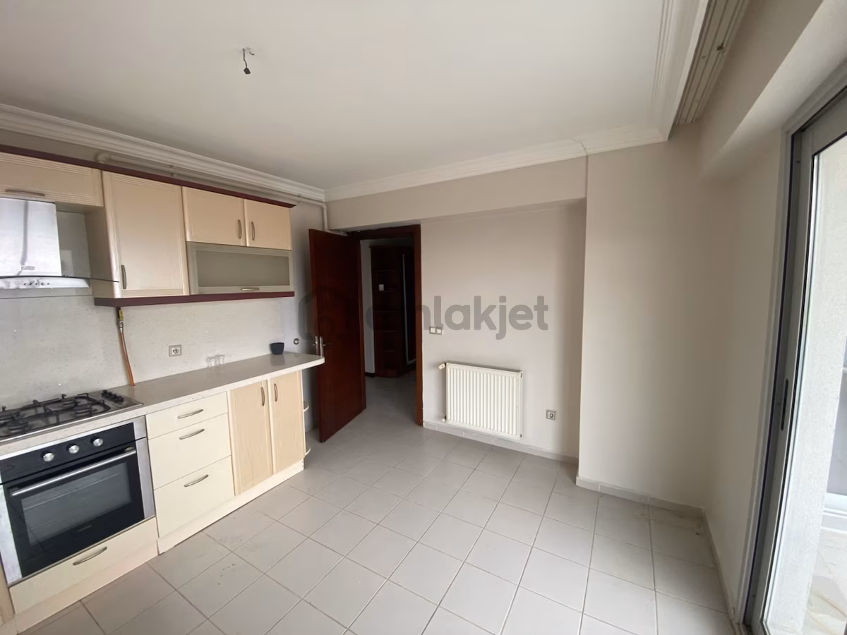 Narlıdere‘de Site İçinde Doğalgazlı Deniz Manzaralı Satılık Daire - 5