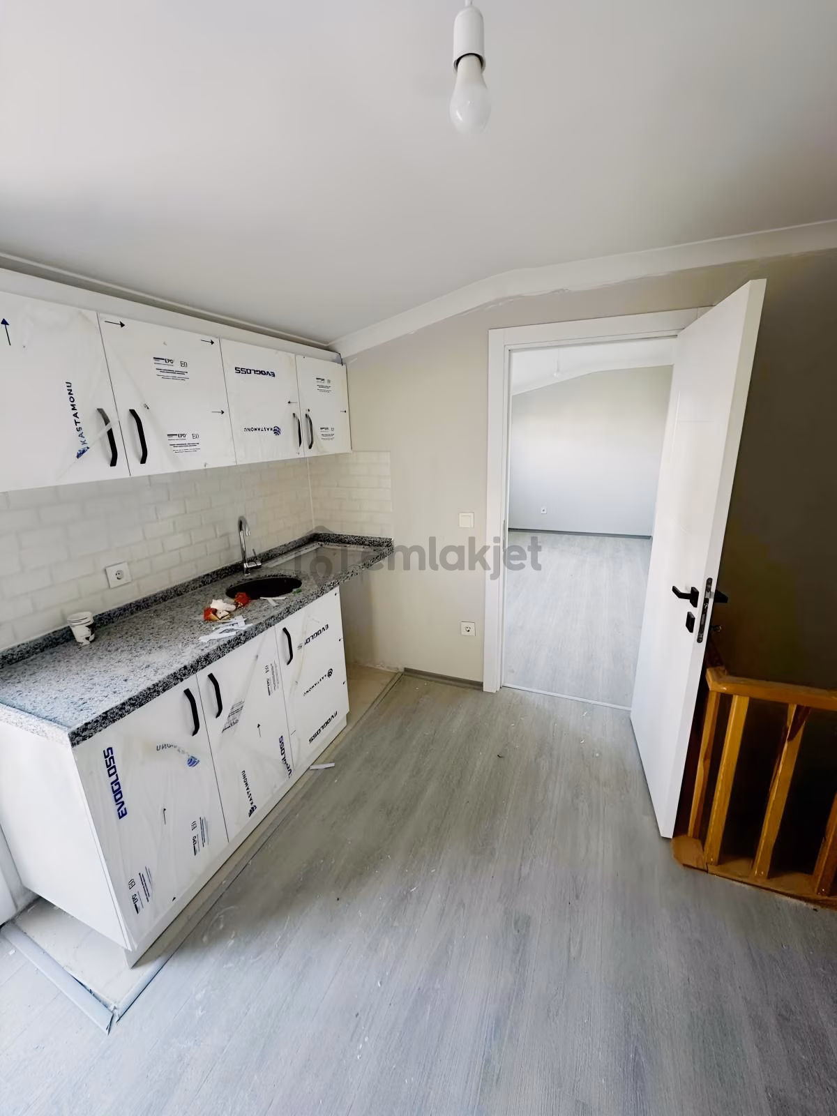 Satılık 3+1 Sıfır Üst Dubleks 130 M2 Safa Mahallesi - 24