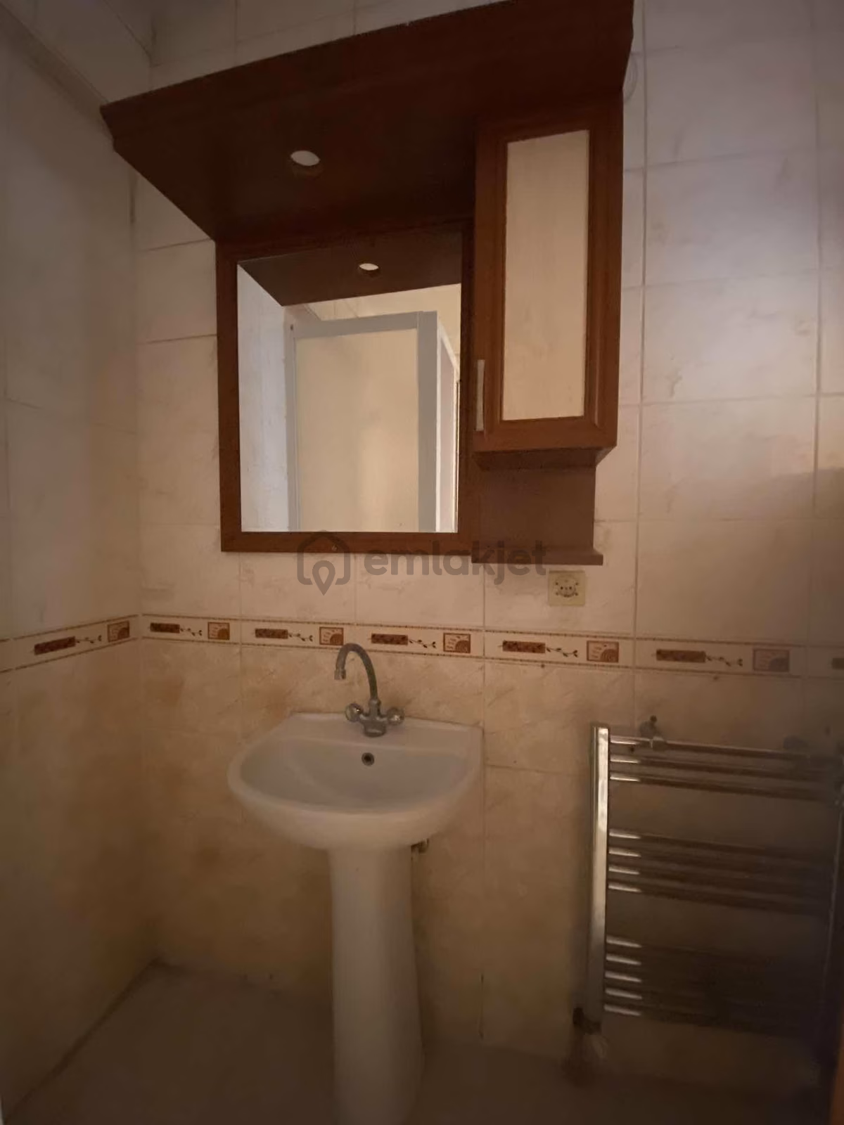 Kent Plaza Yakını Geniş Bakımlı Satılık Daire - 9