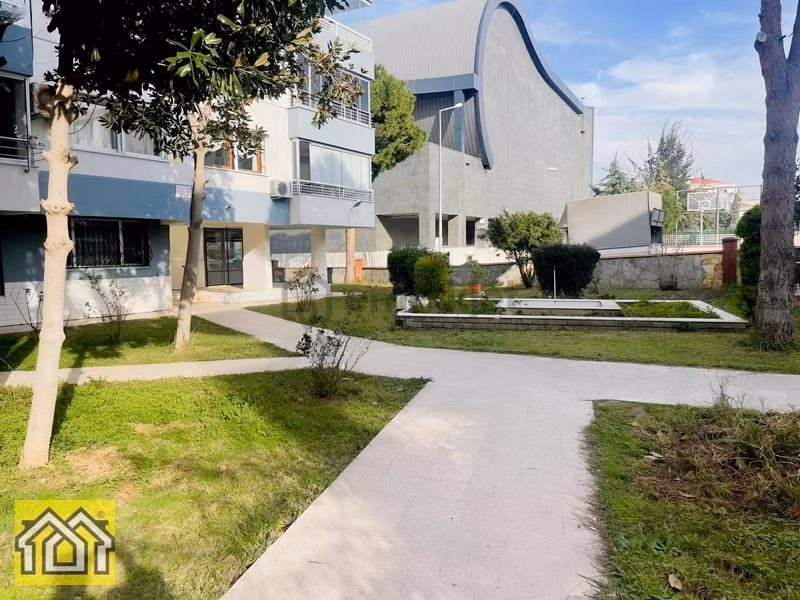 Korutürk Mah.site İçinde 3+1 Asansörlü Otoparklı - 11