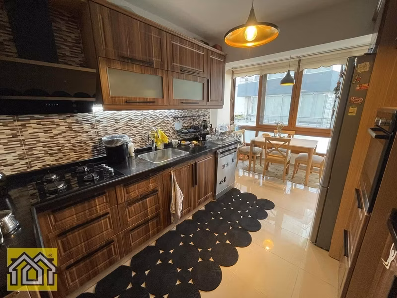 Korutürk Mah.site İçinde 3+1 Asansörlü Otoparklı - 2