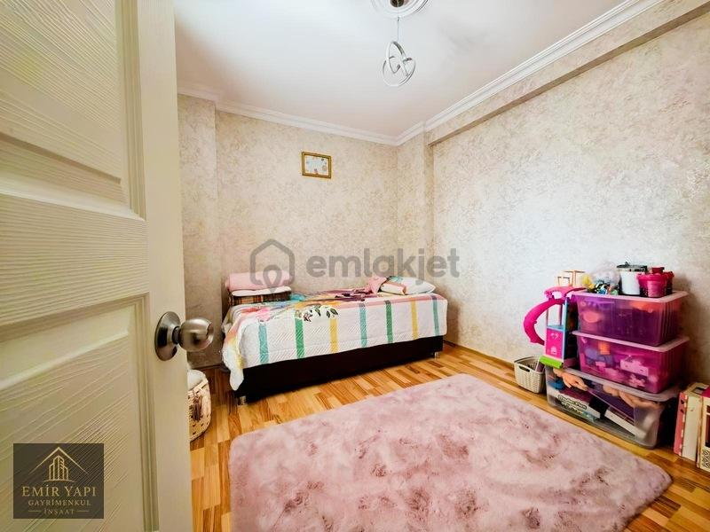 4 Levent Çeliktepe'de Satılık 2+1 Arakat Katta Tek Genç Bina - 9