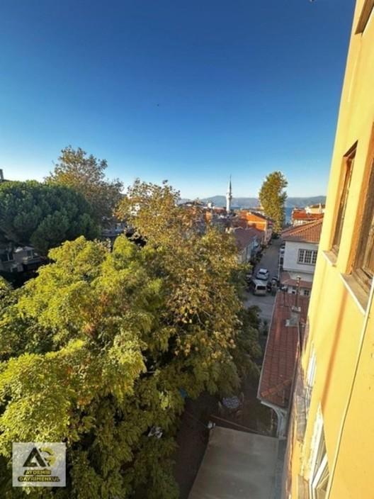 Mudanya'da 3+1 Ara Kat Asansörlü Satılık Daire - 14