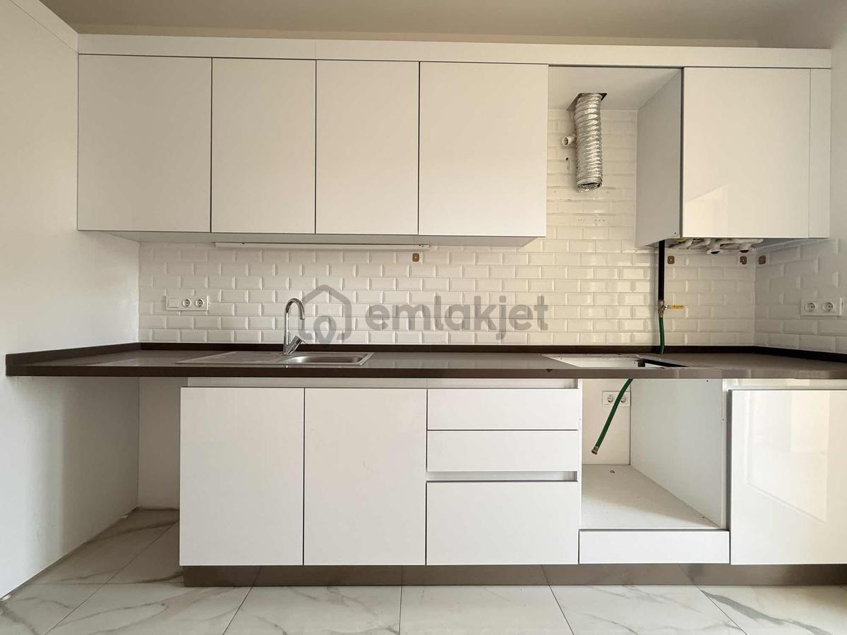 Focus Emlak - Pendik'te Site İçinde Kiralık 3+1 Daire - 24