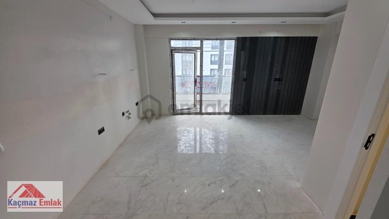 Sivas Yeşilyurt Mahallesi 3+1 Satılık Daire 7. Kat Güney Cephe - 6