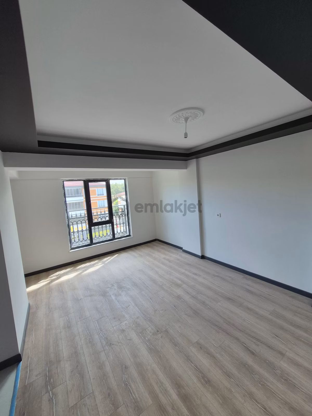 Wisrem'den Postane Karşısı Konforlu Sıfır 1+1 Kiralık Daire - 23