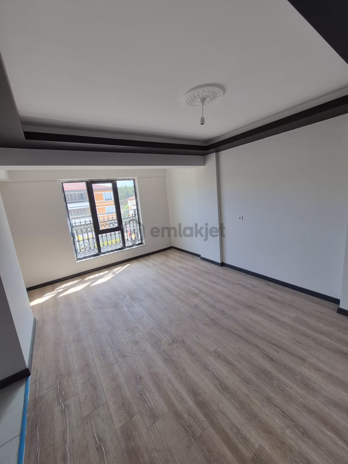 Wisrem'den Postane Karşısı Konforlu Sıfır 1+1 Kiralık Daire - 26