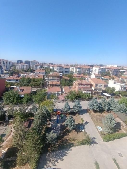 Nikah Sarayı'nın Alt Tarafında Satılık 3+1 Daire!!! - 12