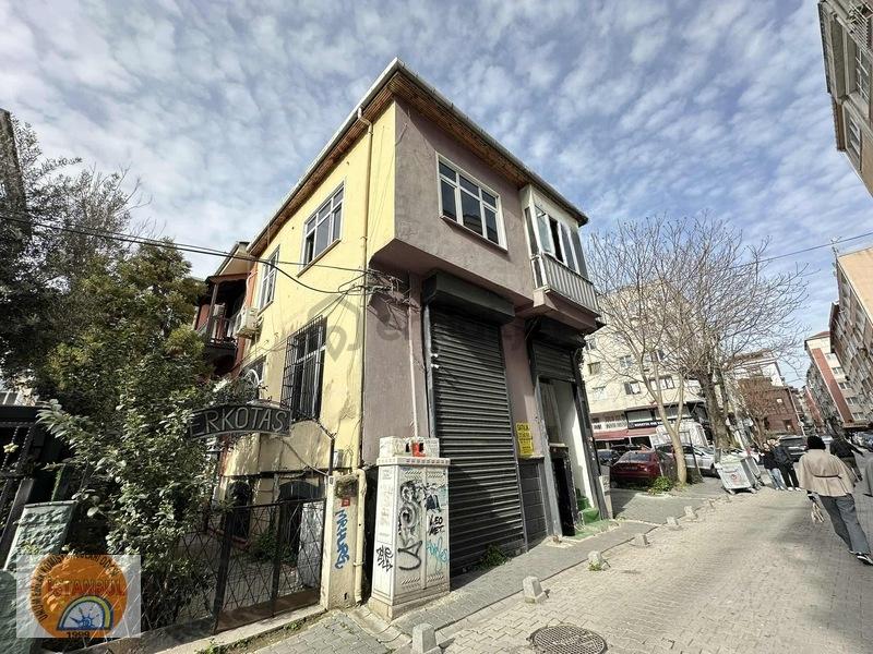 Bakırköy Merkezde Satılık 3 Katlı Bina - 3