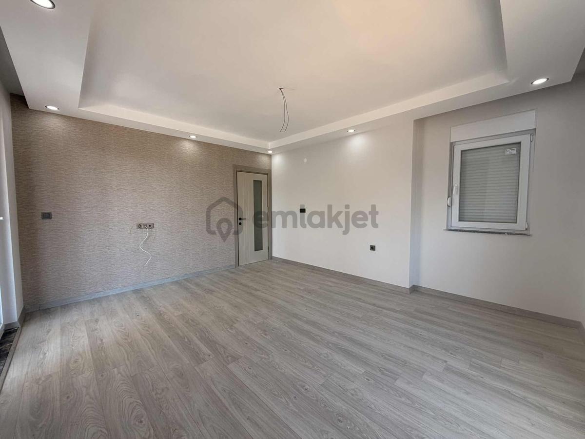 Tramvaya Yakın Geniş 2+1 Arakat Sıfır Lüks - 13