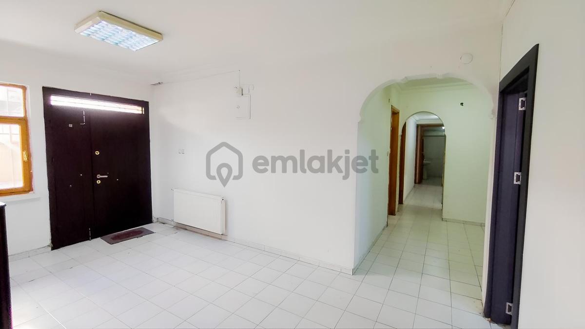 Uçaksavar Kavşağı Civarı Eşyalı Satılık Ofis Büro - 4