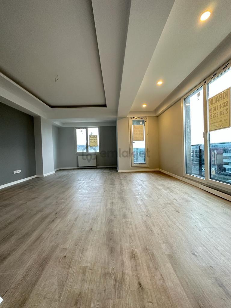 Silivri Mimar Sinan Merdan Cadde Sitesinde 3+1 Kiralık Boş Daire