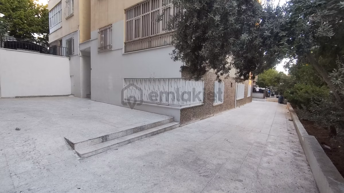 Karaköprü 1.35 De 4 Odalı Arakat Kiralık Daire - 4