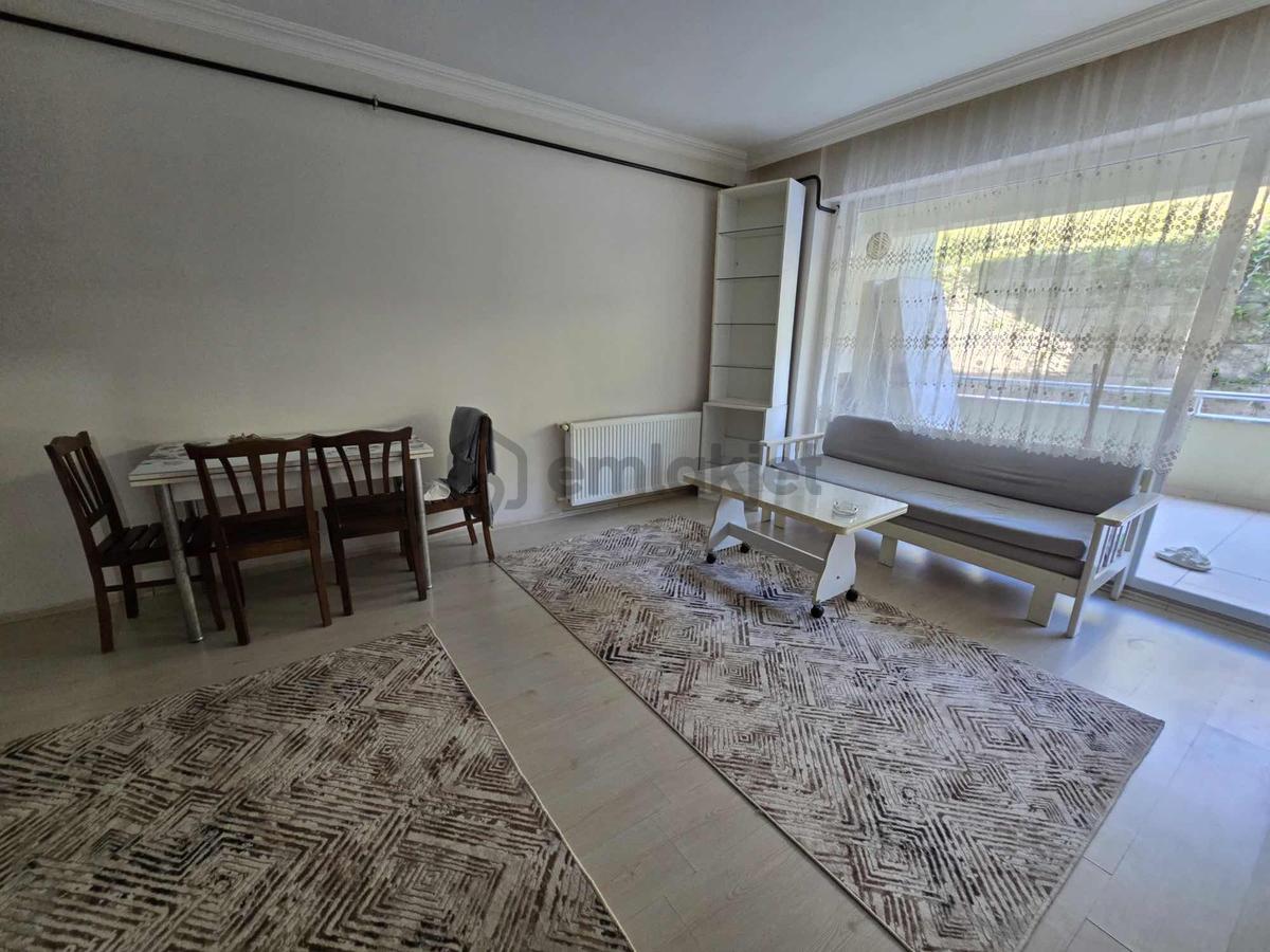 Serdivan Kemalpaşada Üniversiteye Yakın Eşyalı Satılık 2+1 Dair - 5