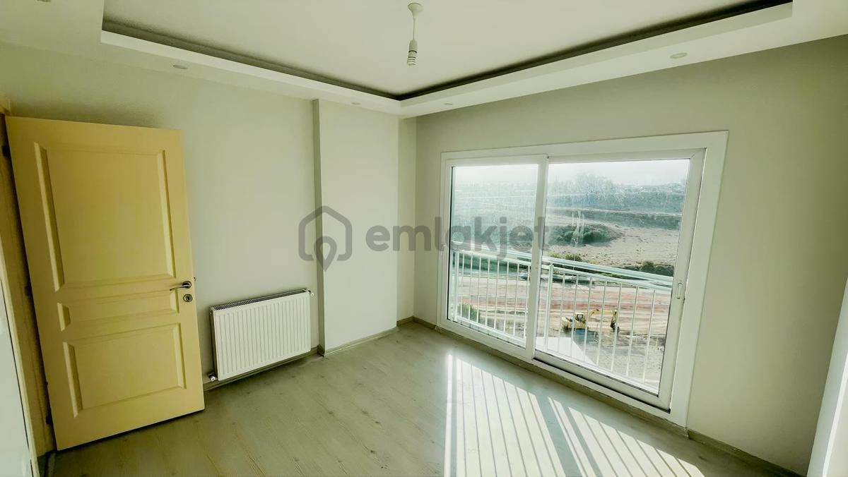 İz'den Kapalı Mutfak Doğalgazlı Çift Banyolu G. Odalı 3+1 Daire - 6