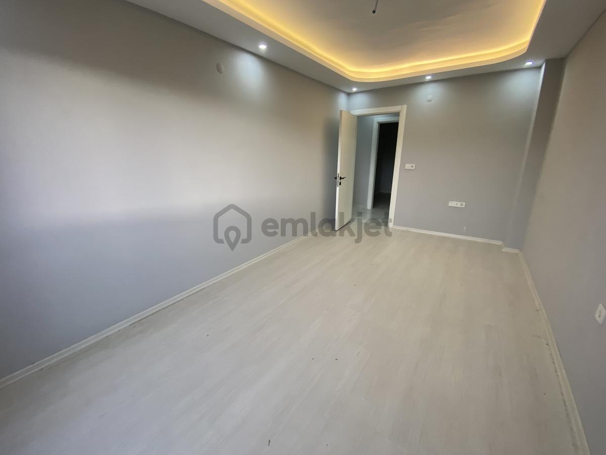 Zenith Real Estate'ten Satılık Devlet Hastanesi Civarı 3+1 Daire - 20