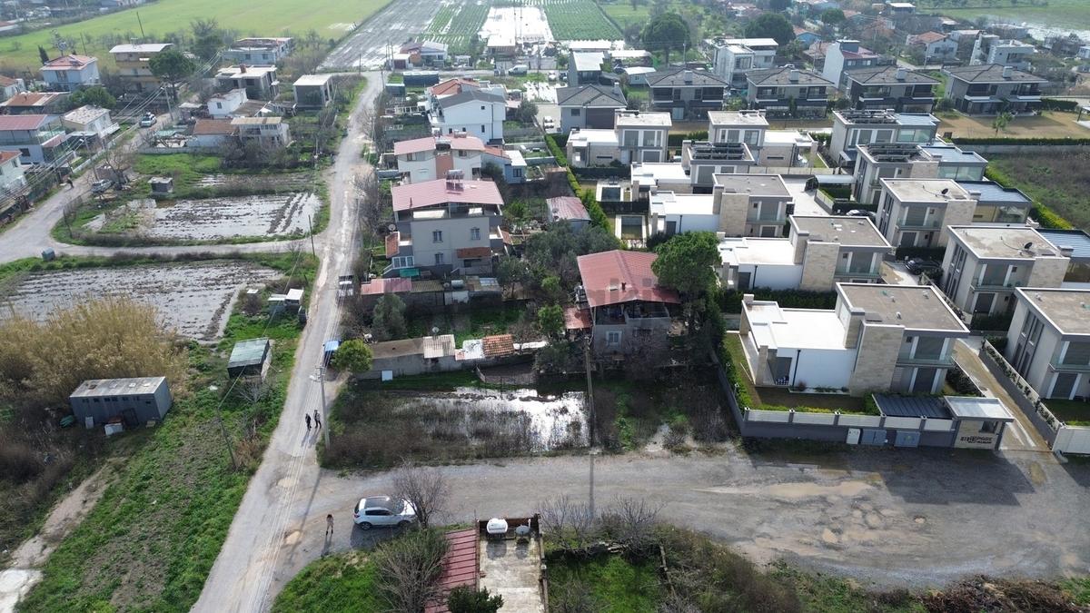 Urla İçmeler'de Satılık Müstakil Parsel 427 M2 Arsa - 3