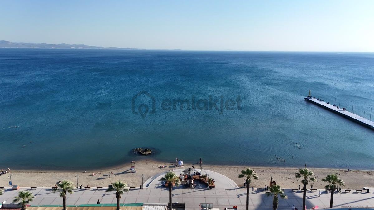 Akçay Kordon'da Satılık Eşyalı 3+1 Daire - 28