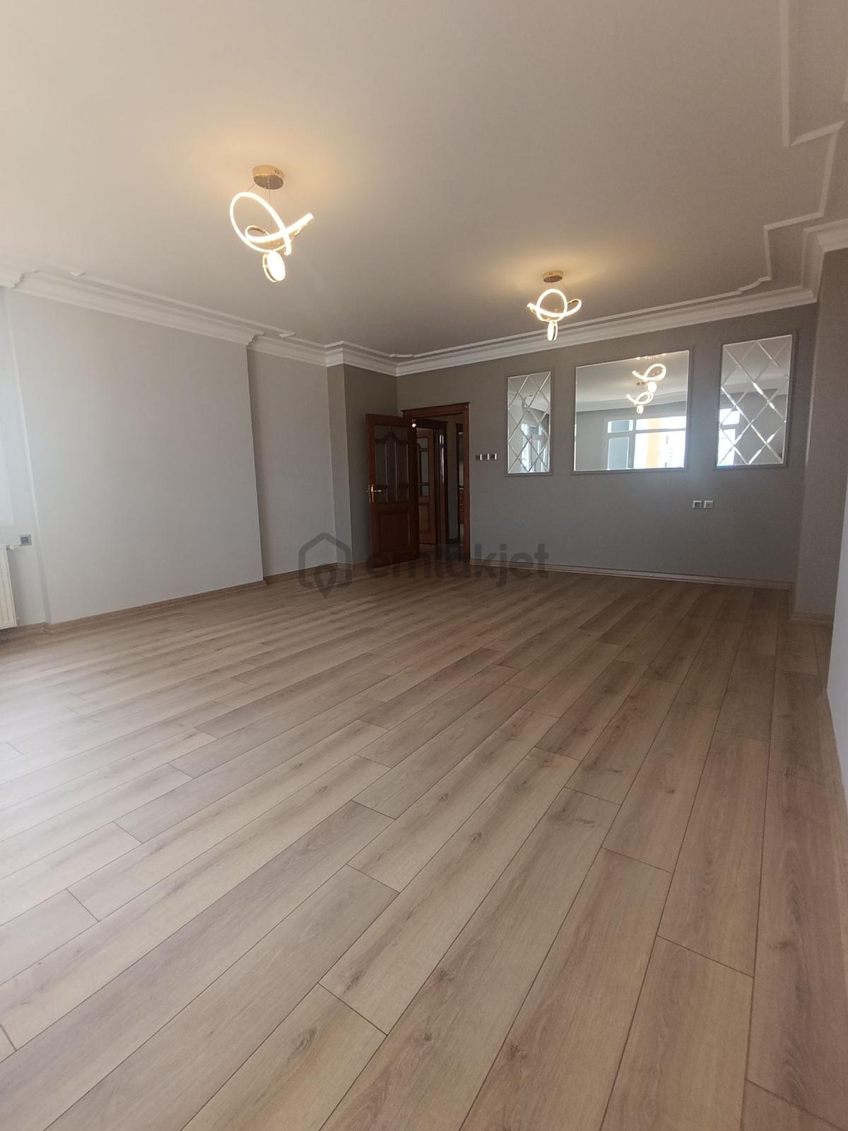 Turgut Özal’da 260 M² Ultra Lüks 4+1 - 14