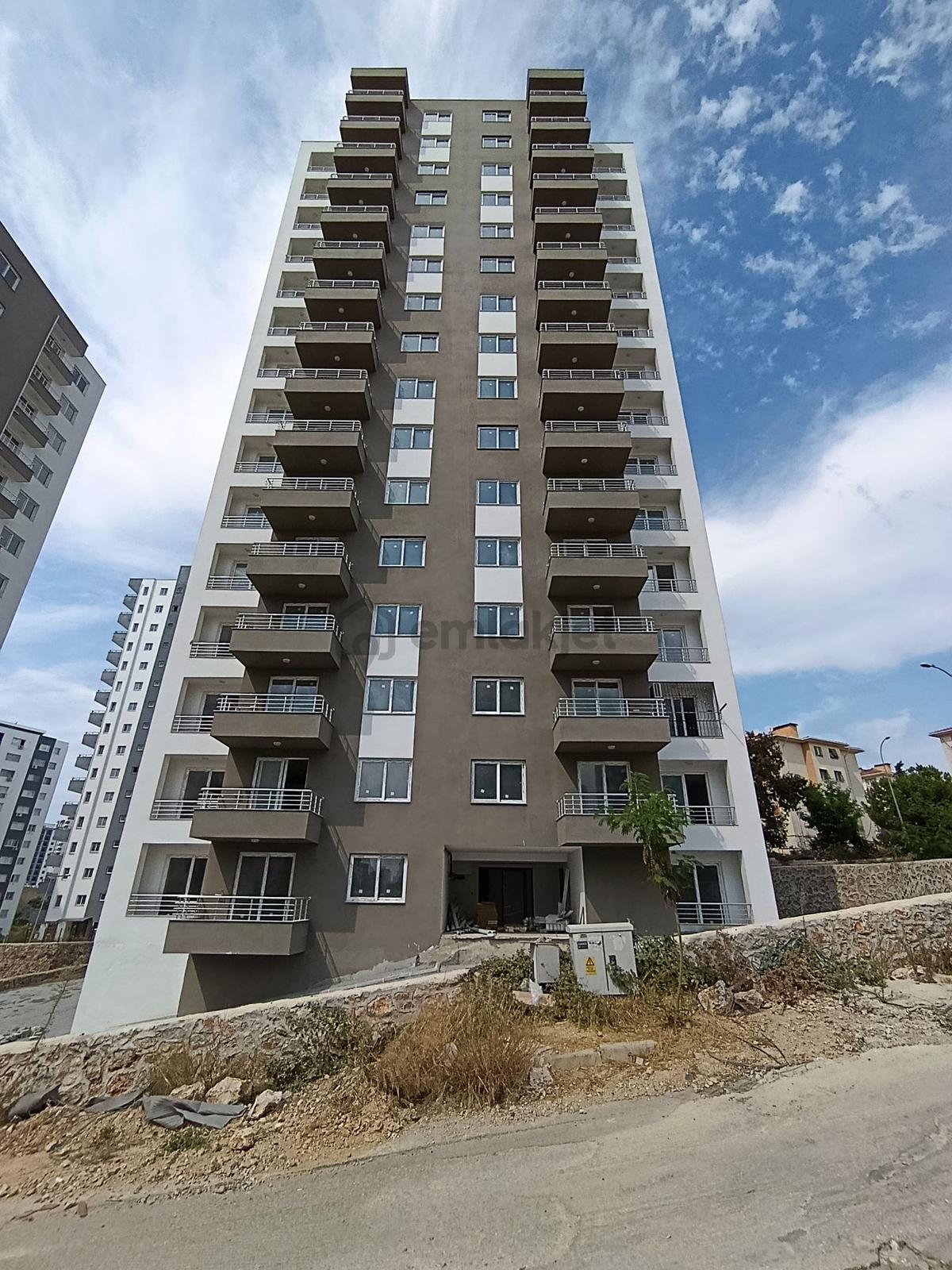 2+1 Doğalgazlı, Ebeveyn Banyolu, Giyinme Odalı Daire