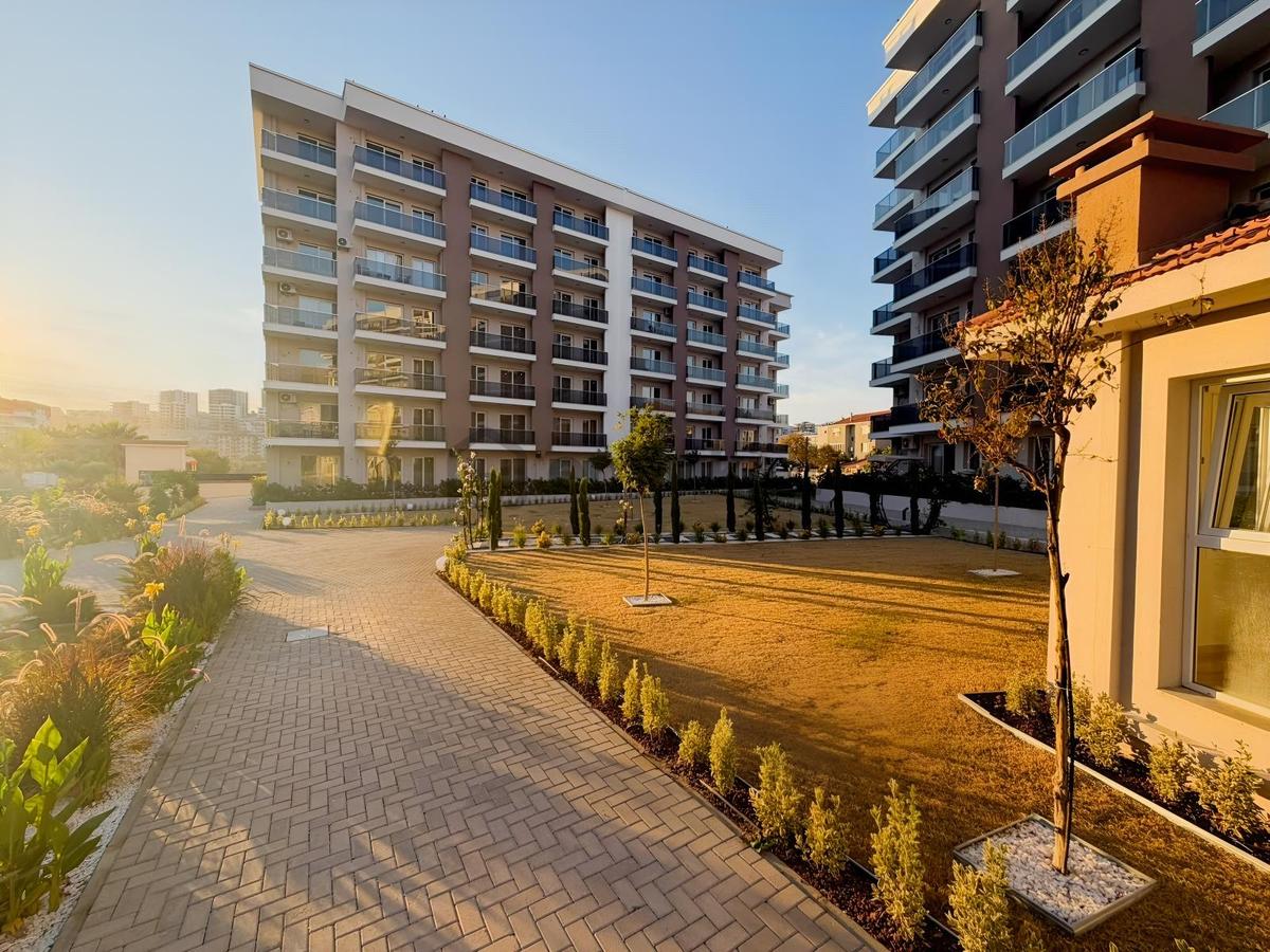 Harmandalıda Havuzlu Sitede Önü Açık Ferah 1+1 Satılık Daire - 23